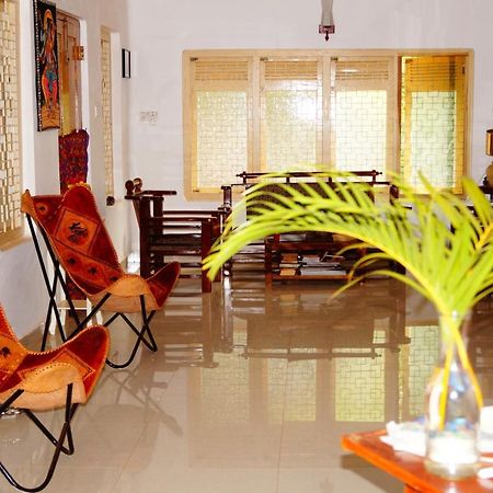 Allens Home Stay Jaffna Buitenkant foto