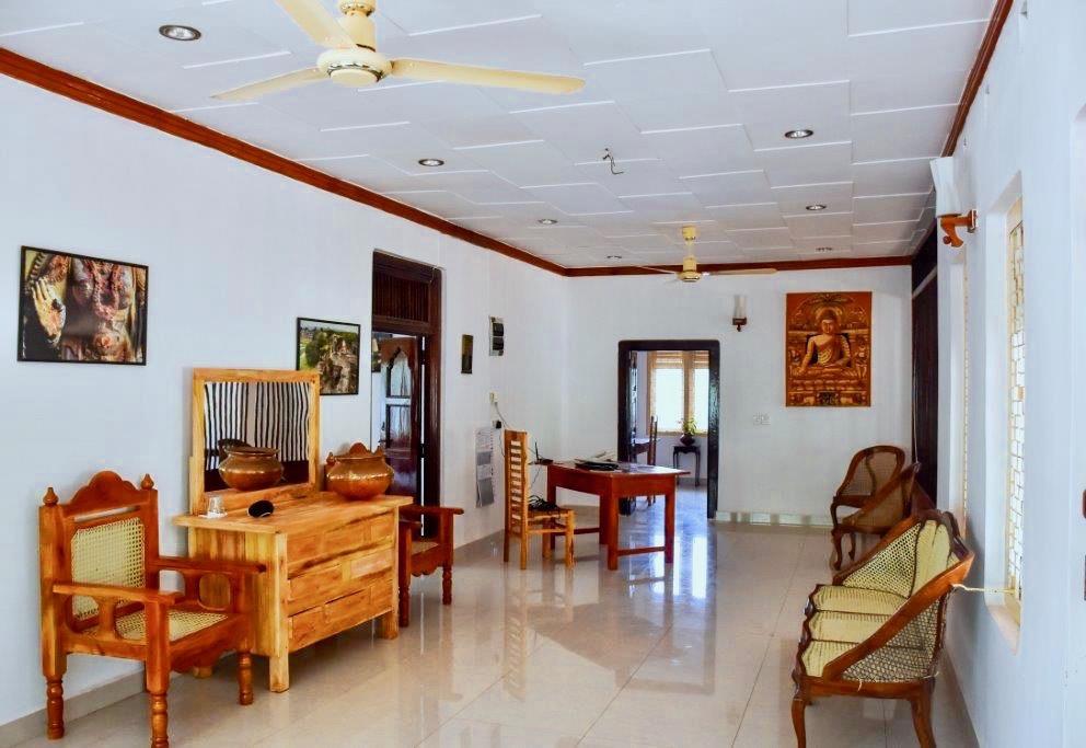 Allens Home Stay Jaffna Buitenkant foto